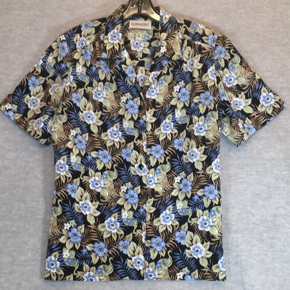 DONNKENNY Tropical Vacation Cruise Beachy Poolside Button Up Floral Shirt